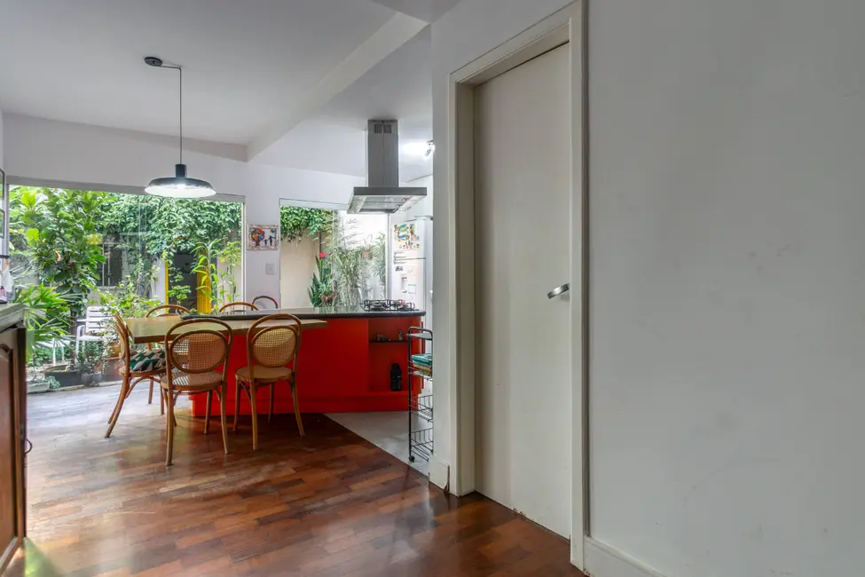 Sobrado com 3 quartos à venda, 179m2 em Campo Belo, São Paulo - SP - imagem 6 Foto 6 de Sobrado com 3 quartos à venda, 179m2 em Campo Belo, São Paulo - SP