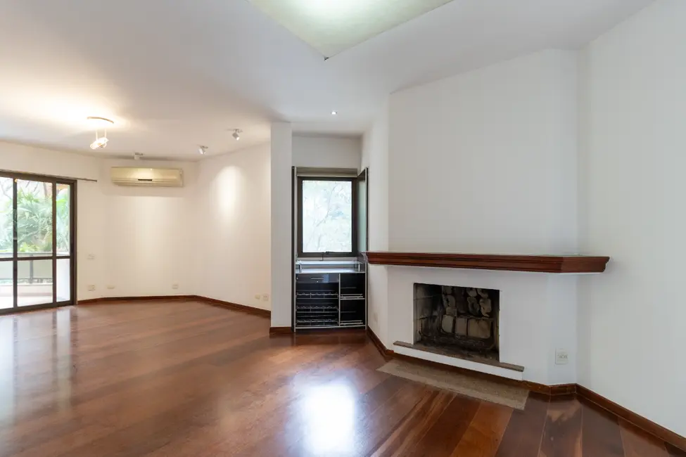 Foto 3 de Apartamento com 3 quartos à venda, 197m2 em Itaim Bibi, São Paulo - SP