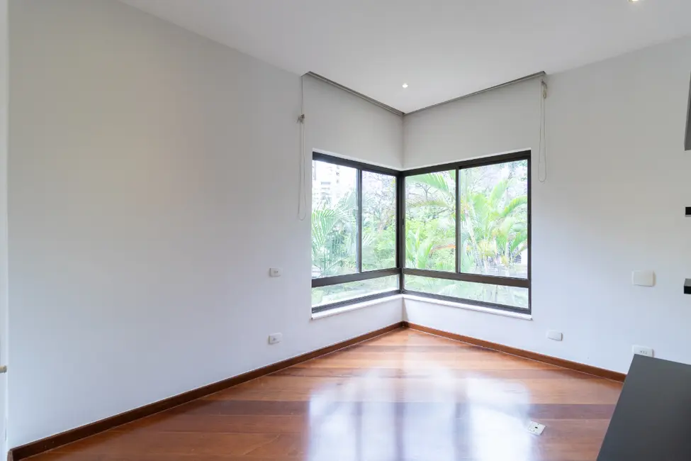 Foto 5 de Apartamento com 3 quartos à venda, 197m2 em Itaim Bibi, São Paulo - SP