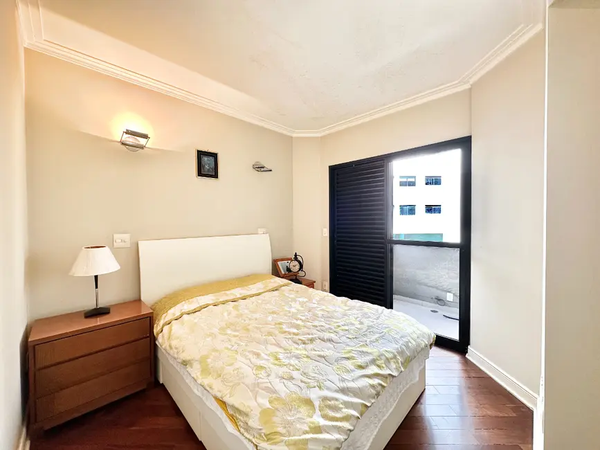 Apartamento com 3 quartos à venda, 226m2 em Aclimação, São Paulo - SP - imagem 7 Foto 7 de Apartamento com 3 quartos à venda, 226m2 em Aclimação, São Paulo - SP