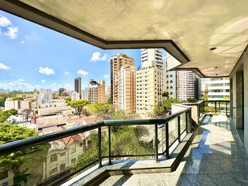 Apartamento com 3 quartos à venda, 226m2 em Aclimação, São Paulo - SP - imagem 2 Foto 2 de Apartamento com 3 quartos à venda, 226m2 em Aclimação, São Paulo - SP