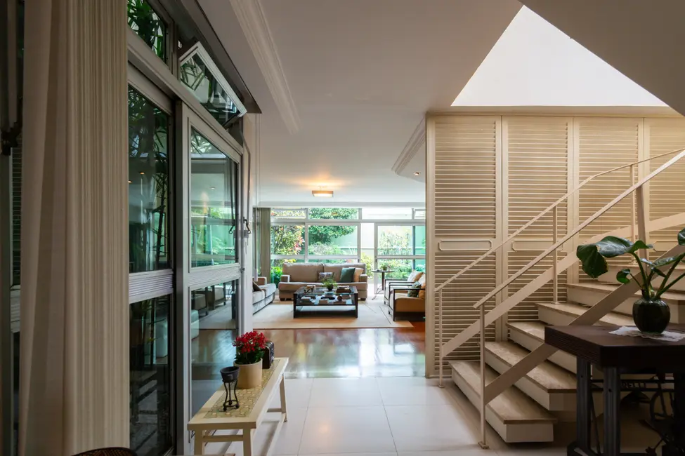 Foto 6 de Casa com 4 quartos à venda, 300m2 em Mirandópolis, São Paulo - SP