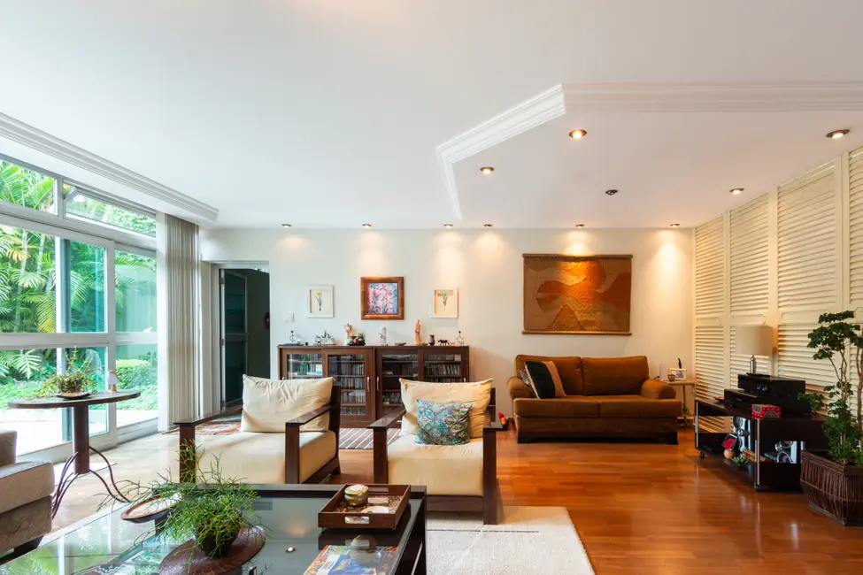 Foto 5 de Casa com 4 quartos à venda, 300m2 em Mirandópolis, São Paulo - SP