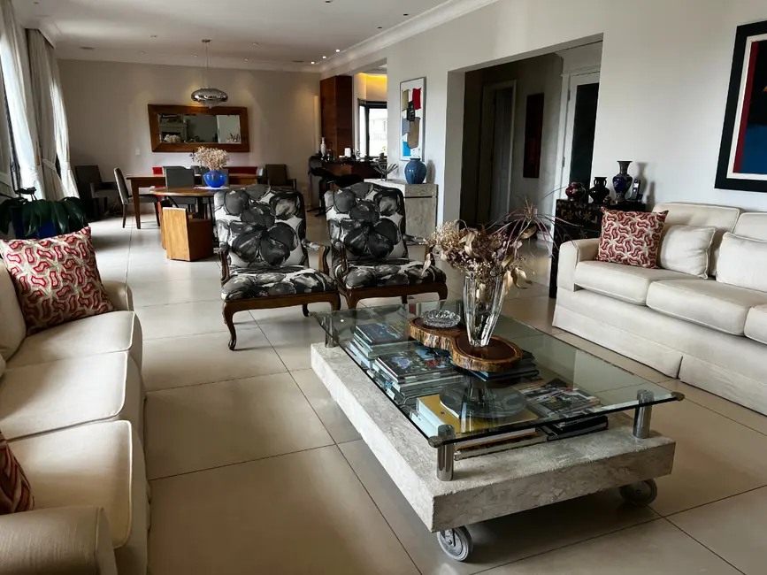 Apartamento com 4 quartos à venda, 313m2 em Moema, São Paulo - SP - imagem 6 Foto 6 de Apartamento com 4 quartos à venda, 313m2 em Moema, São Paulo - SP