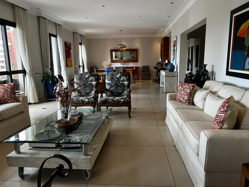 Apartamento com 4 quartos à venda, 313m2 em Moema, São Paulo - SP - imagem 5 Foto 5 de Apartamento com 4 quartos à venda, 313m2 em Moema, São Paulo - SP