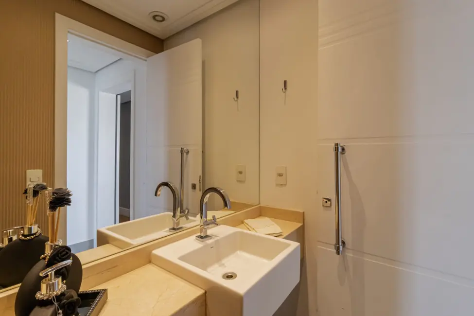 Foto 5 de Apartamento com 4 quartos à venda, 237m2 em Ipiranga, São Paulo - SP