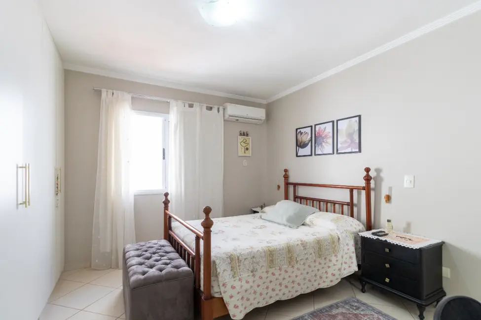 Foto 9 de Casa de Condomínio com 3 quartos à venda, 220m2 em Santa Teresinha, São Paulo - SP