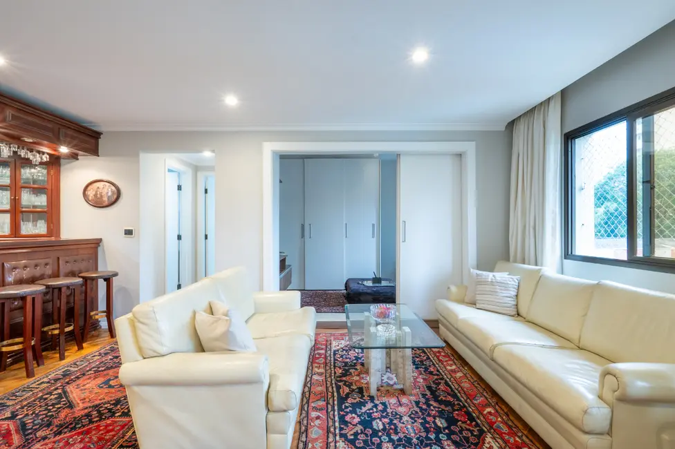 Foto 6 de Apartamento com 3 quartos à venda, 131m2 em Vila Olímpia, São Paulo - SP