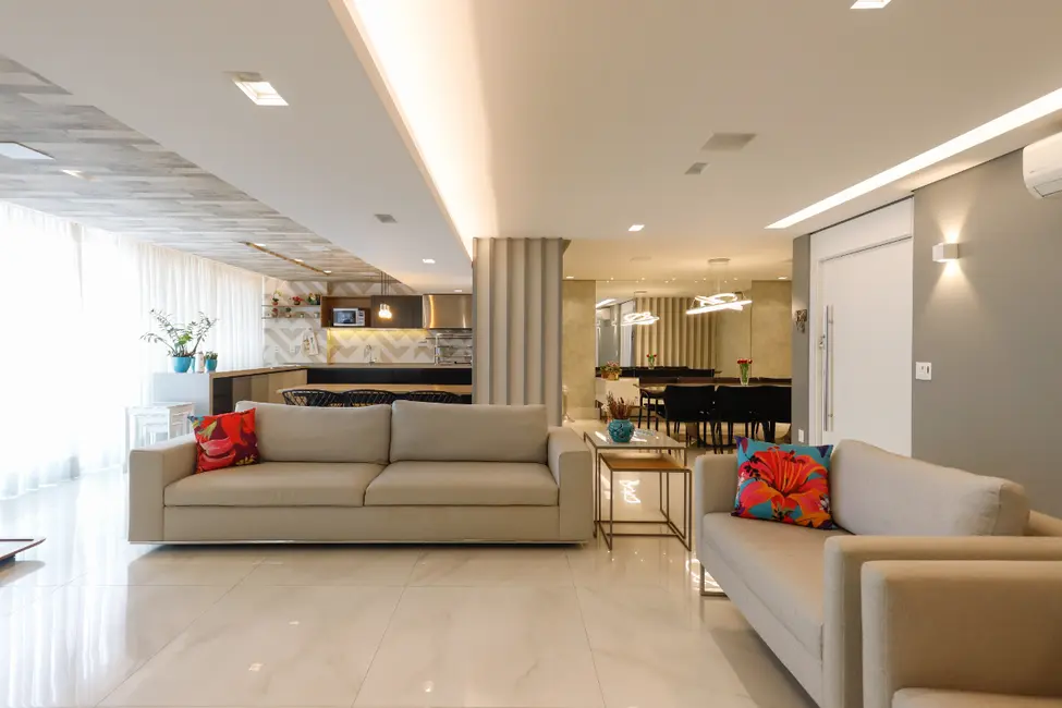 Foto 2 de Apartamento com 4 quartos à venda, 241m2 em São Paulo - SP