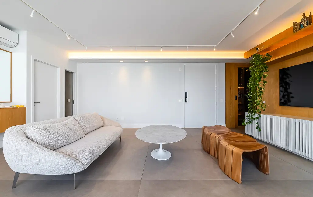 Foto 3 de Apartamento com 3 quartos à venda, 175m2 em Cerqueira César, São Paulo - SP