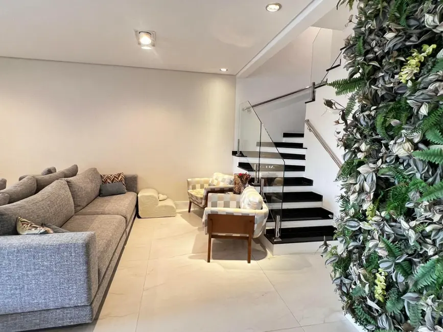 Foto 1 de Casa de Condomínio com 3 quartos à venda, 229m2 em Jardim Londrina, São Paulo - SP