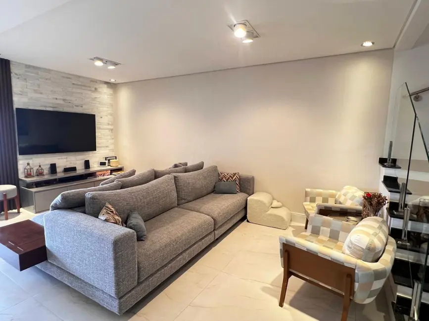 Foto 3 de Casa de Condomínio com 3 quartos à venda, 229m2 em Jardim Londrina, São Paulo - SP