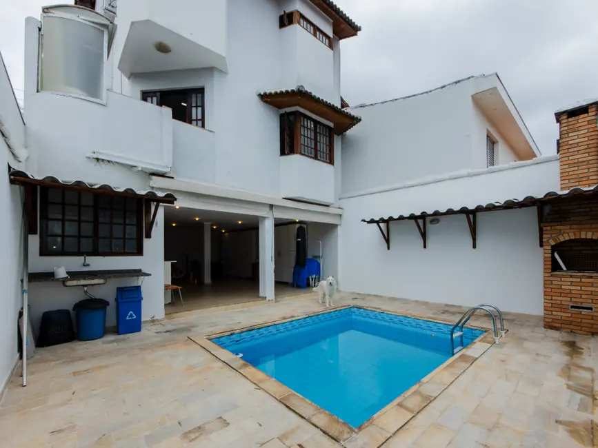 Foto 1 de Casa com 4 quartos à venda, 192m2 em Conjunto Residencial Santa Terezinha, São Paulo - SP