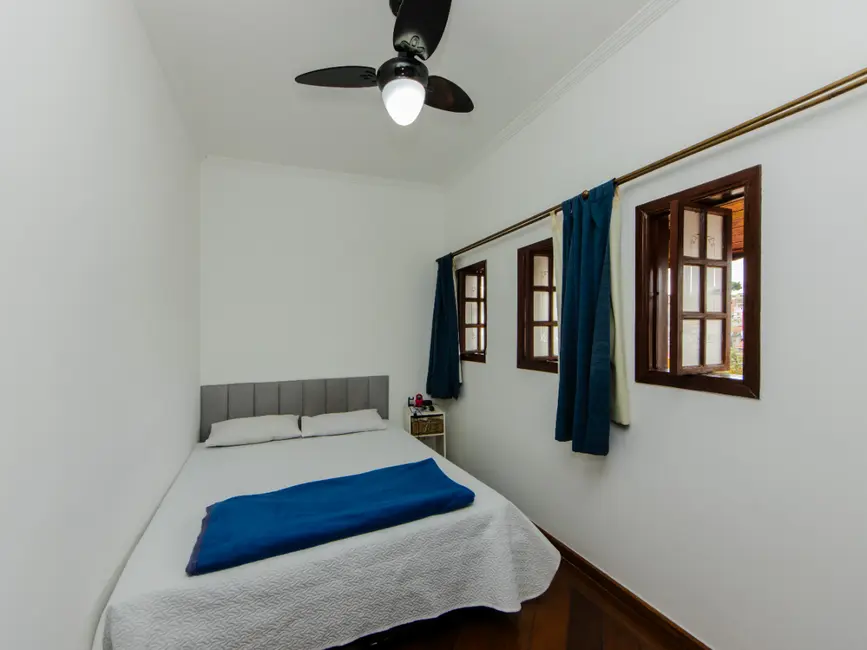 Foto 9 de Casa com 4 quartos à venda, 192m2 em Conjunto Residencial Santa Terezinha, São Paulo - SP