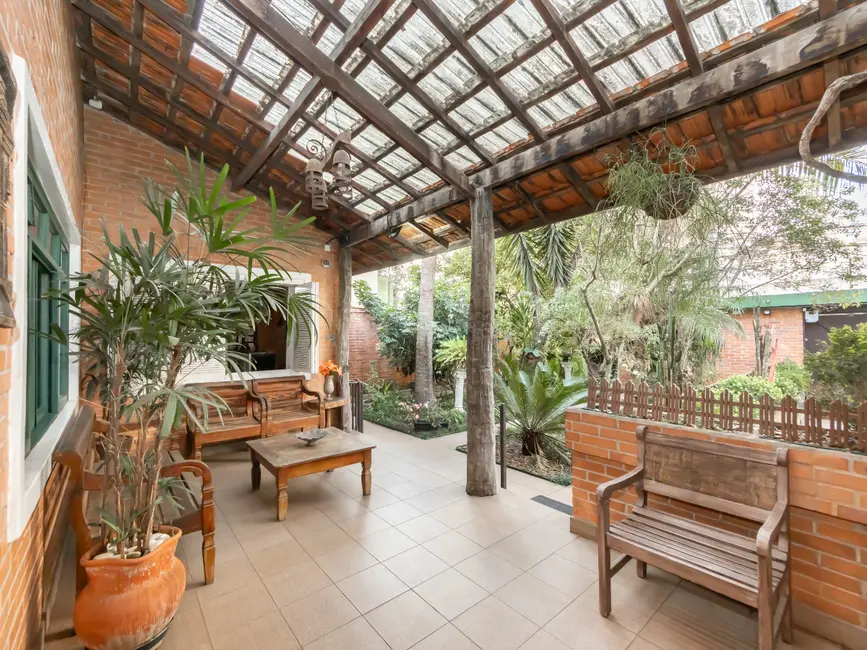 Foto 2 de Casa com 4 quartos à venda, 350m2 em Vila Guarani (Z Sul), São Paulo - SP