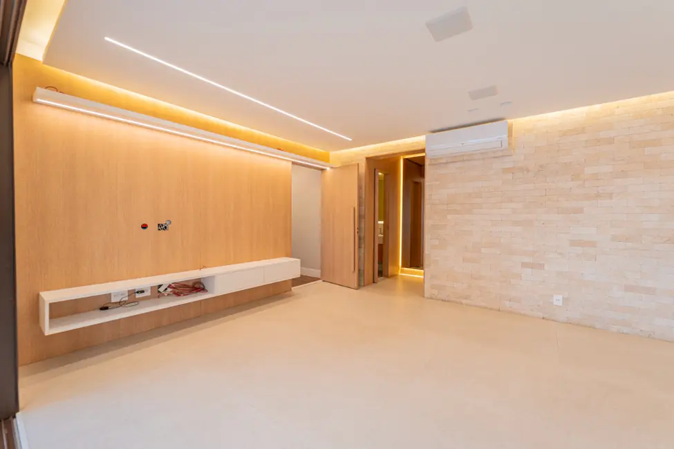 Foto 8 de Apartamento com 3 quartos à venda, 139m2 em Jardim das Acácias, São Paulo - SP