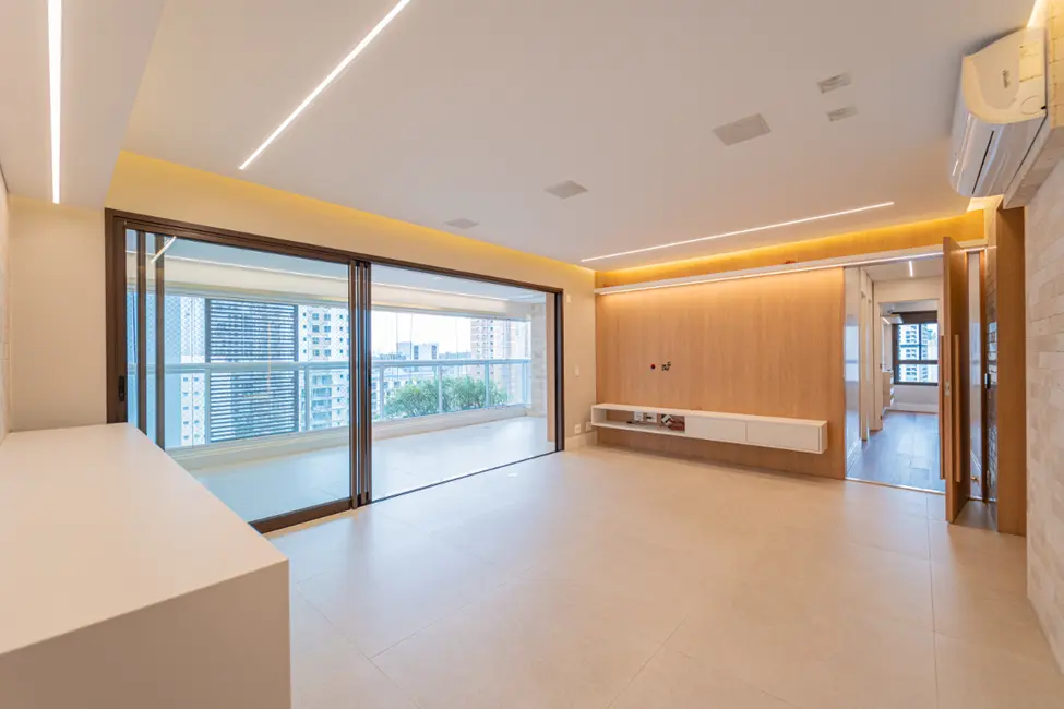 Foto 2 de Apartamento com 3 quartos à venda, 139m2 em Jardim das Acácias, São Paulo - SP