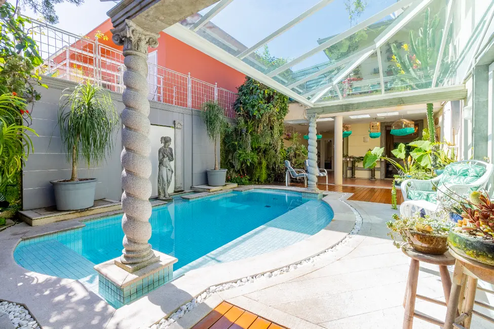Foto 2 de Casa com 5 quartos à venda, 572m2 em Jardim Luzitânia, São Paulo - SP