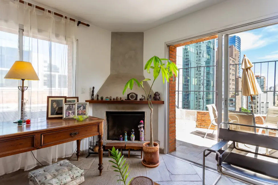 Foto 6 de Apartamento com 3 quartos à venda, 173m2 em Itaim Bibi, São Paulo - SP