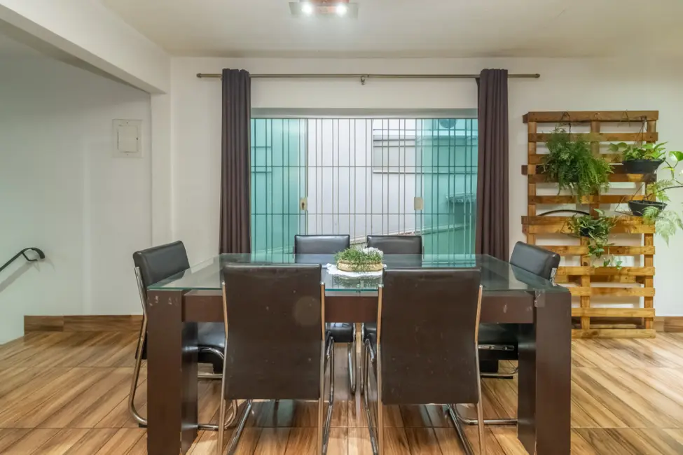 Foto 9 de Casa de Vila com 4 quartos à venda, 350m2 em Chácara Inglesa, São Paulo - SP