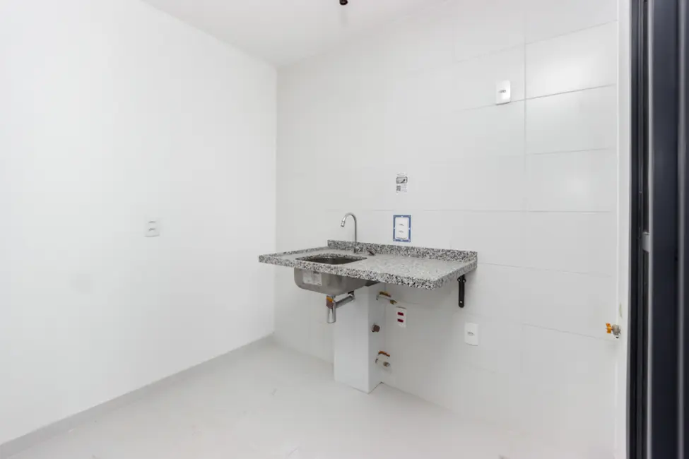 Foto 3 de Apartamento com 2 quartos à venda em Vila Anastácio, São Paulo - SP