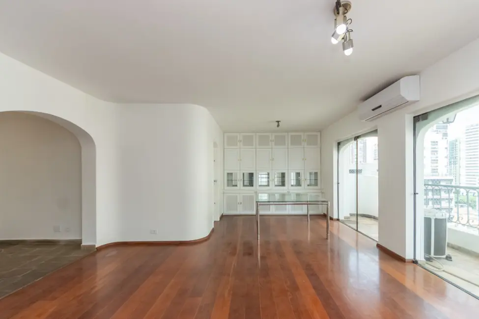 Foto 6 de Apartamento com 3 quartos à venda, 135m2 em São Paulo - SP