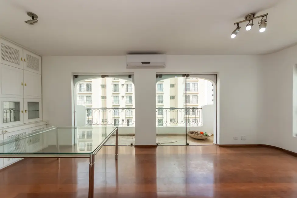 Foto 1 de Apartamento com 3 quartos à venda, 135m2 em São Paulo - SP