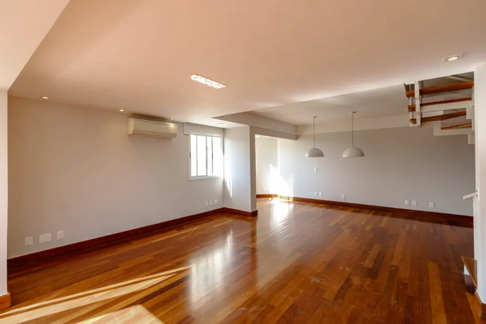 Foto 5 de Cobertura com 2 quartos à venda, 180m2 em Vila Nova Conceição, São Paulo - SP