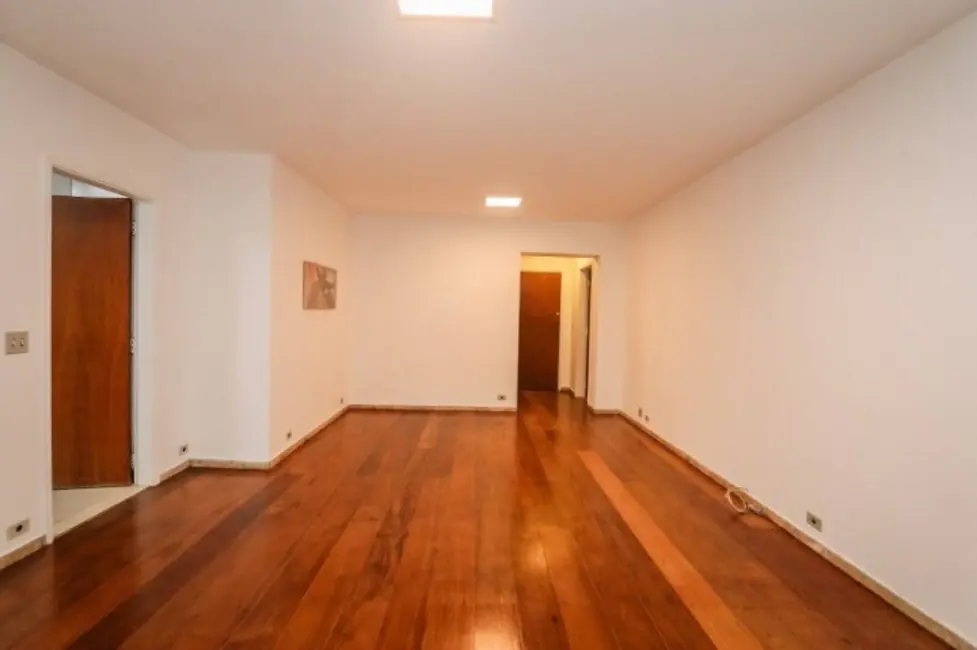 Foto 2 de Apartamento com 3 quartos para alugar, 130m2 em Jardim Paulista, São Paulo - SP