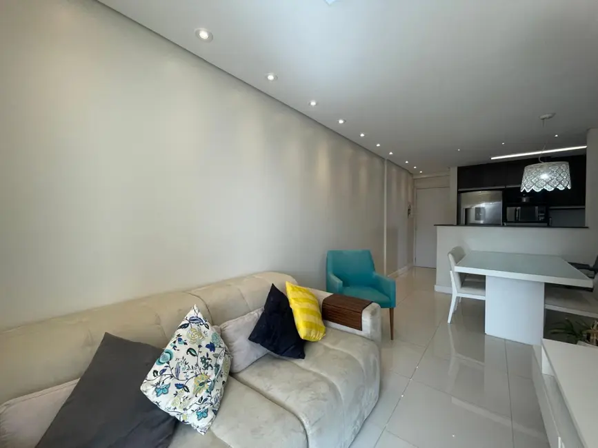 Foto 2 de Apartamento com 3 quartos à venda, 66m2 em Vila Suzana, São Paulo - SP