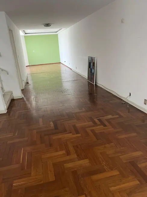 Foto 3 de Casa com 3 quartos à venda, 200m2 em Vila Cordeiro, São Paulo - SP