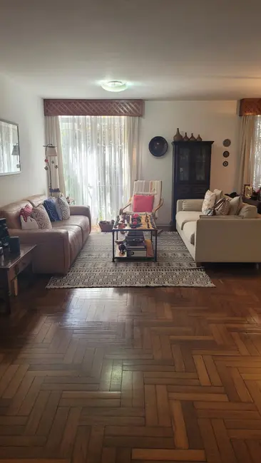 Foto 2 de Casa com 3 quartos à venda, 200m2 em Vila Cordeiro, São Paulo - SP
