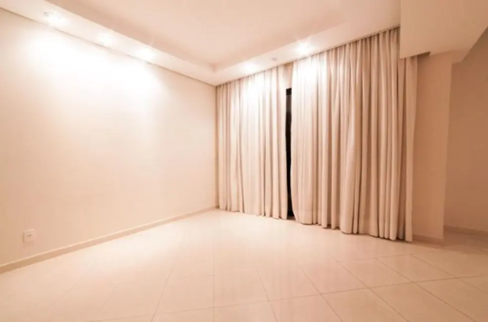 Apartamento com 3 quartos à venda, 137m2 em Santo Amaro, São Paulo - SP - imagem 4 Foto 4 de Apartamento com 3 quartos à venda, 137m2 em Santo Amaro, São Paulo - SP