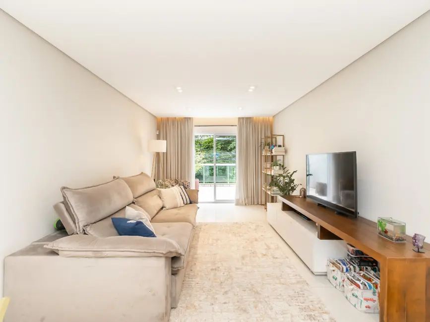 Sobrado com 3 quartos à venda, 217m2 em Vila Pereira Cerca, São Paulo - SP - imagem 1 Foto 1 de Sobrado com 3 quartos à venda, 217m2 em Vila Pereira Cerca, São Paulo - SP