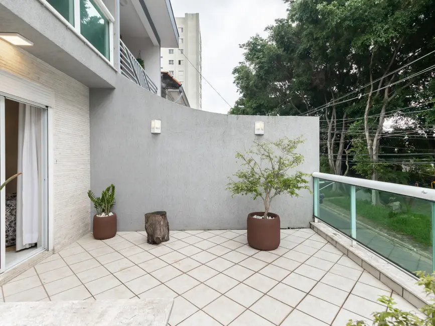 Sobrado com 3 quartos à venda, 217m2 em Vila Pereira Cerca, São Paulo - SP - imagem 6 Foto 6 de Sobrado com 3 quartos à venda, 217m2 em Vila Pereira Cerca, São Paulo - SP