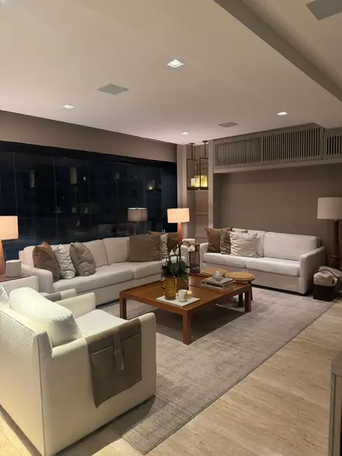 Foto 1 de Apartamento com 3 quartos à venda, 187m2 em Moema, São Paulo - SP