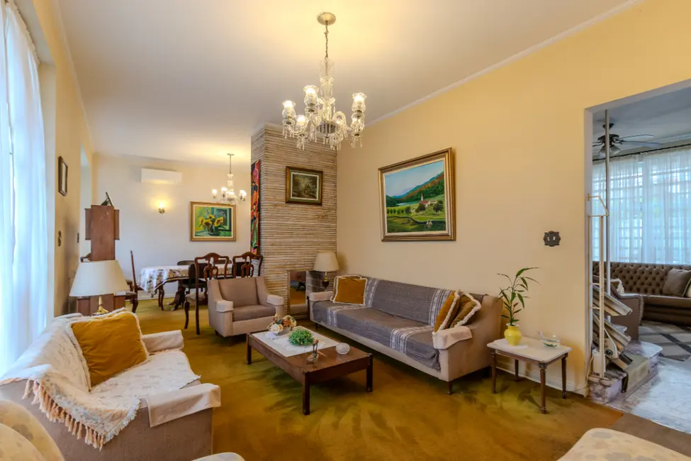 Foto 6 de Casa com 3 quartos à venda, 330m2 em Pacaembu, São Paulo - SP