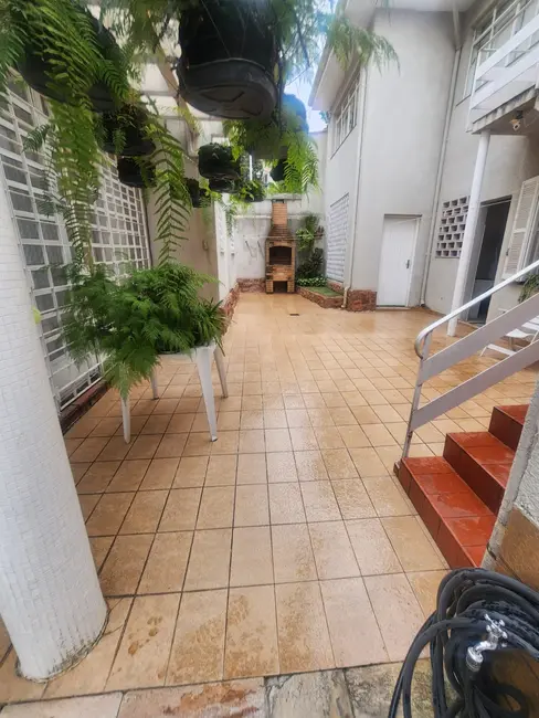 Foto 8 de Casa com 5 quartos à venda, 220m2 em Pacaembu, São Paulo - SP