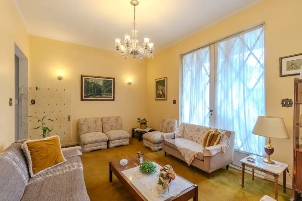 Foto 4 de Casa com 3 quartos à venda, 330m2 em Pacaembu, São Paulo - SP