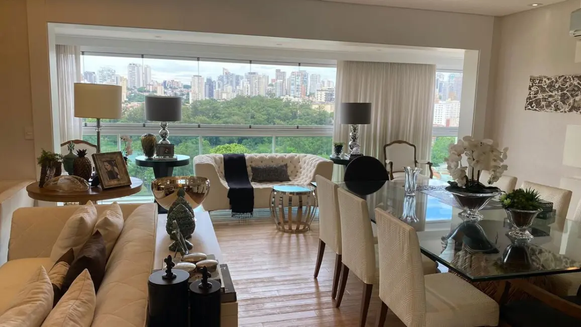 Foto 9 de Apartamento com 4 quartos à venda, 234m2 em Aclimação, São Paulo - SP