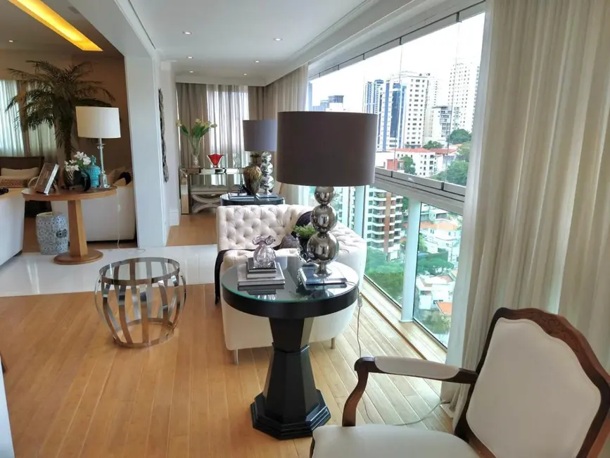 Foto 2 de Apartamento com 4 quartos à venda, 234m2 em Aclimação, São Paulo - SP