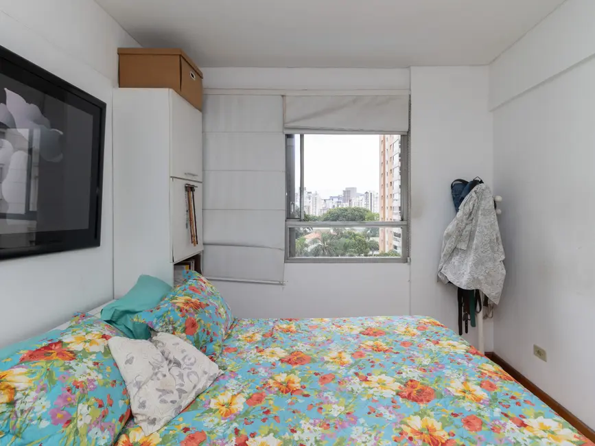 Foto 8 de Apartamento com 3 quartos à venda, 132m2 em Moema, São Paulo - SP