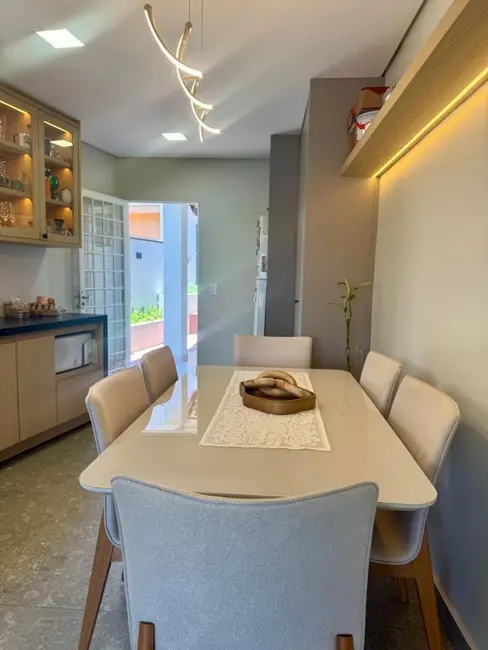 Foto 8 de Casa com 3 quartos à venda, 127m2 em Parque São Domingos, São Paulo - SP