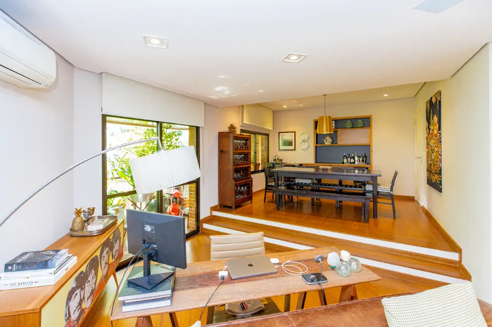 Foto 5 de Apartamento com 3 quartos à venda, 218m2 em Itaim Bibi, São Paulo - SP