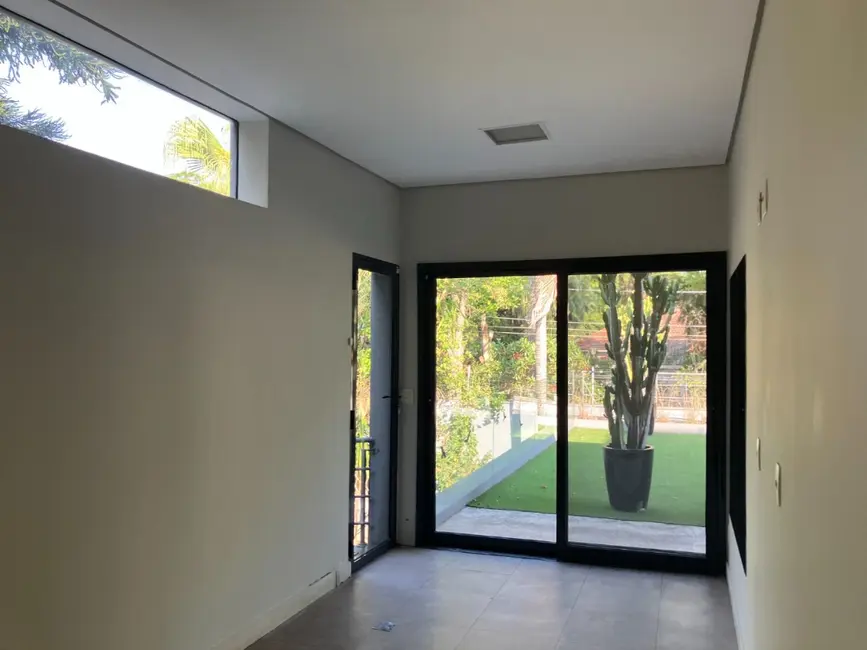 Sobrado com 5 quartos à venda, 695m2 em Campo Belo, São Paulo - SP - imagem 8 Foto 8 de Sobrado com 5 quartos à venda, 695m2 em Campo Belo, São Paulo - SP