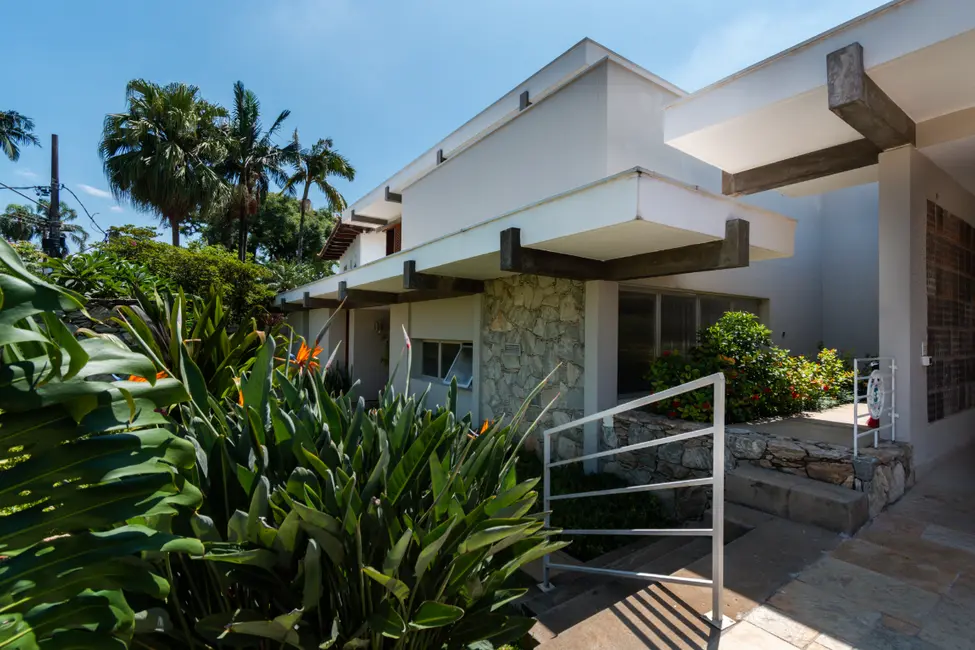 Foto 9 de Casa com 3 quartos à venda, 590m2 em Pacaembu, São Paulo - SP