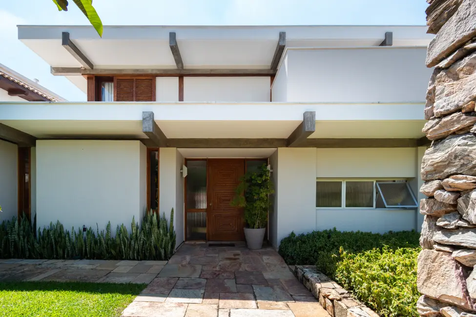 Foto 2 de Casa com 3 quartos à venda, 590m2 em Pacaembu, São Paulo - SP