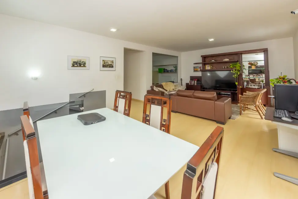 Foto 8 de Sobrado com 3 quartos à venda, 306m2 em Parque São Domingos, São Paulo - SP