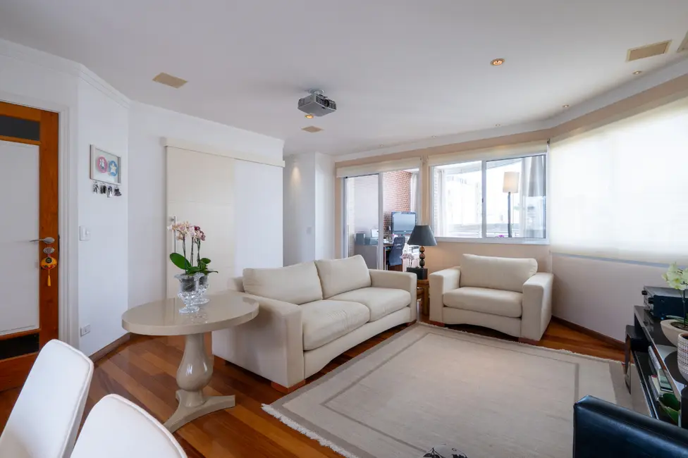 Foto 8 de Apartamento com 3 quartos à venda, 132m2 em Itaim Bibi, São Paulo - SP