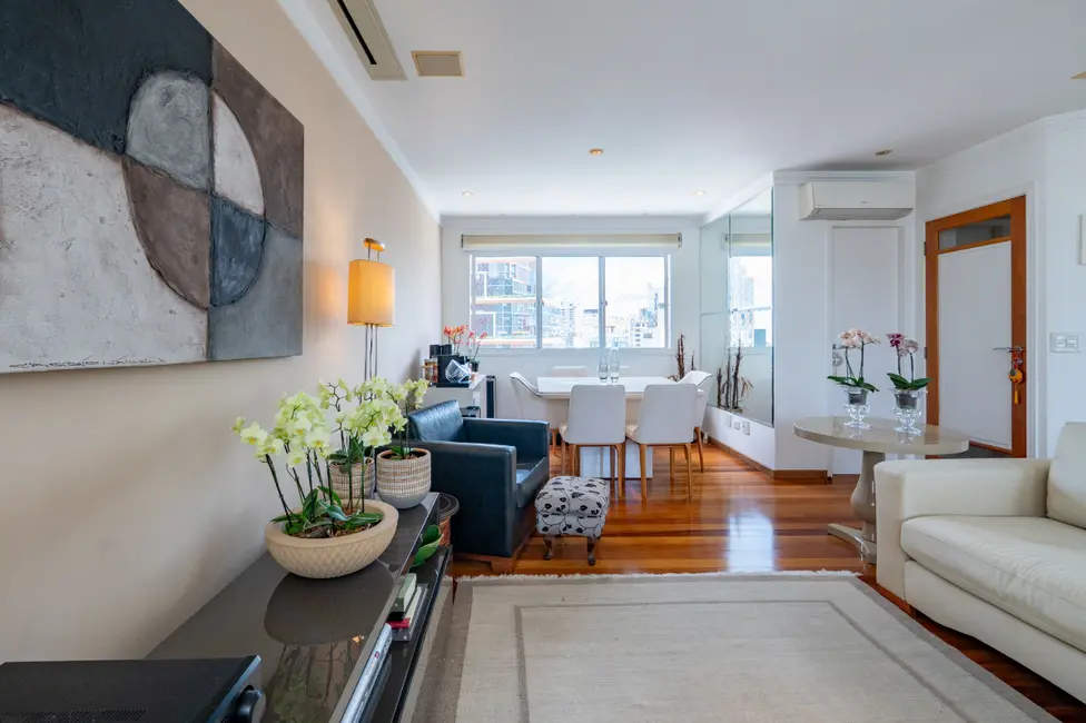 Foto 6 de Apartamento com 3 quartos à venda, 132m2 em Itaim Bibi, São Paulo - SP